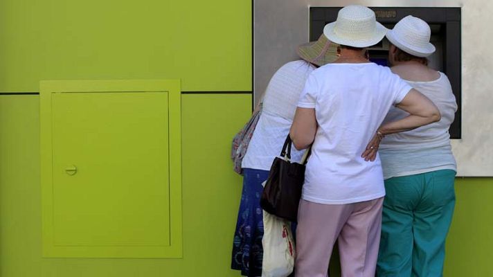 Telediario 1 - Encuesta CEACCU sobre entidades financieras