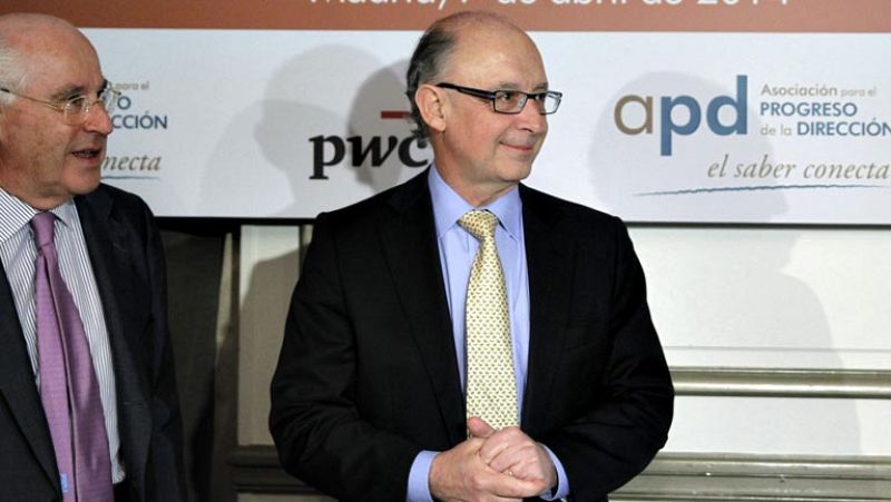 Montoro no renuncia a nuevos incentivos fiscales en el IRPF para madres trabajadoras