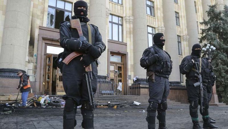 Ucrania lanza una "operación antiterrorista" contra los manifestantes prorrusos del este