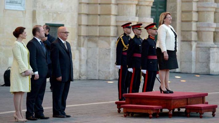 Telediario 1 - Malta y Chipre 'venden' su pasaporte a inversores