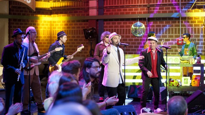 Alaska y Coronas - Mary Lou y cía cierran 'Alaska y Coronas'