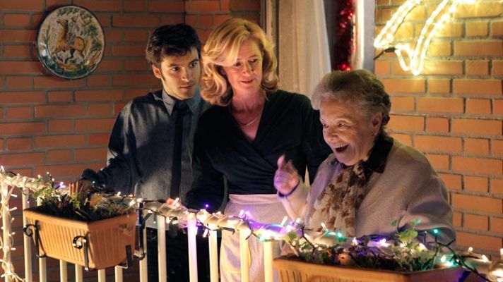 Cuéntame cómo pasó - Herminia y su lado más flower power