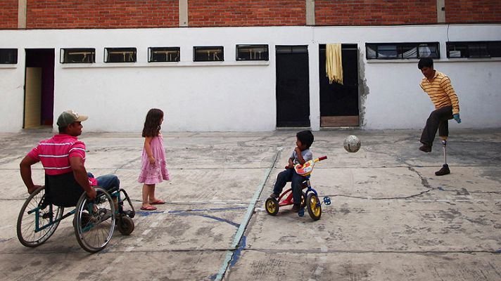 Telediario 1 - Muchos inmigrantes centroamericanos que viajan clandestinamente a EE.UU. quedan mutilados