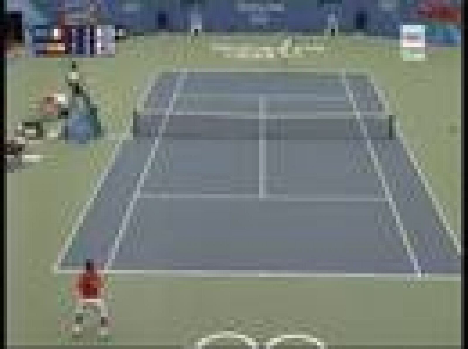 Rafa Nadal sufre para vencer a Potito Starace en su debut en los Juegos Olímpicos de Pekín.