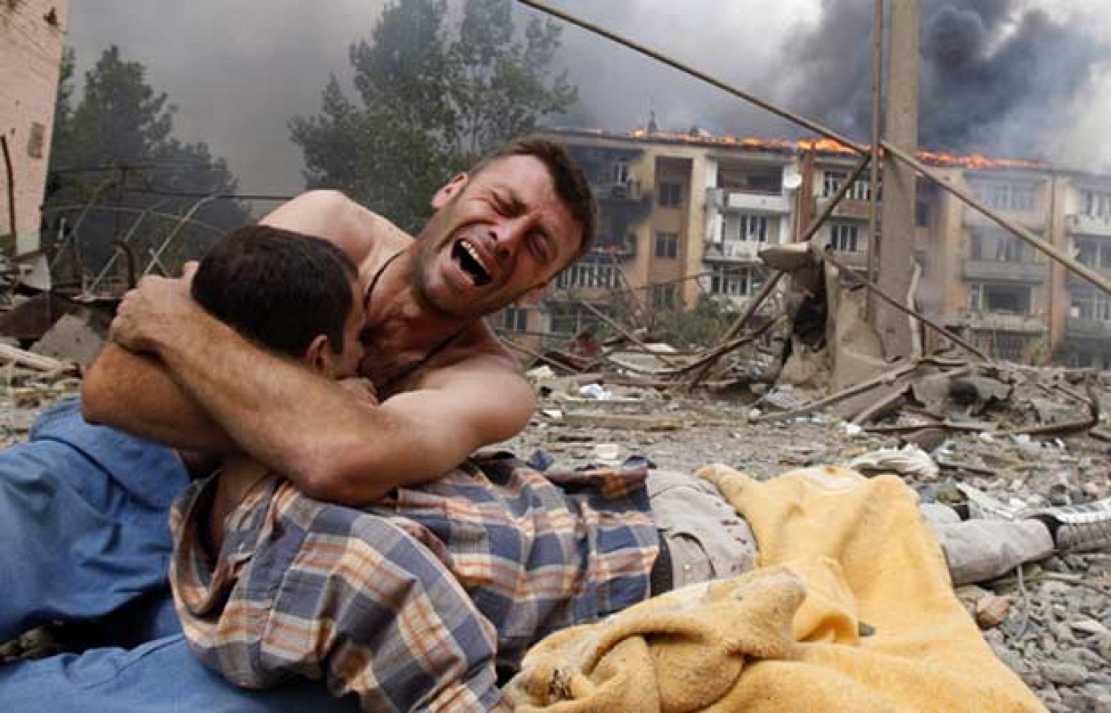 Rusia continúa con los bombardeos en Osetia del Sur