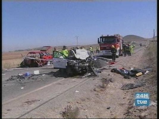 Mueren 21 personas en la carretera