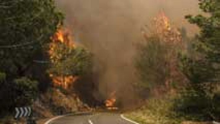 Incendio fuera de control en Es Cubells, en Ibiza