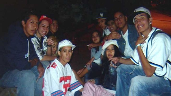 Telediario 1 - Bandas latinas