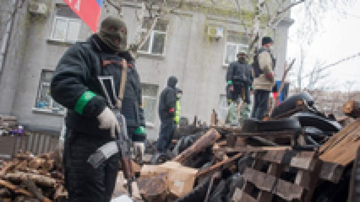 Telediario 1 - Las fuerzas prorrusas toman el control de Slaviansk