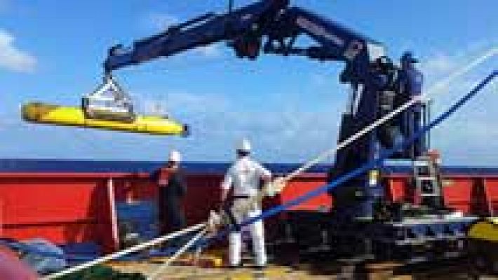 Telediario 1 - Nueva búsqueda avión Malasia