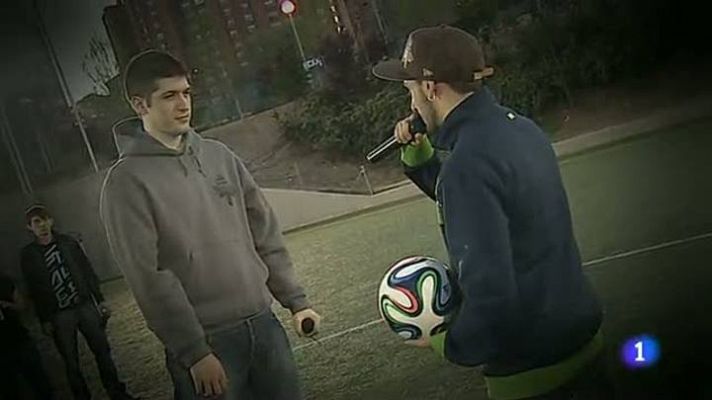 Telediario 1 - La final de la Copa del Rey calienta motores con una batalla de gallos