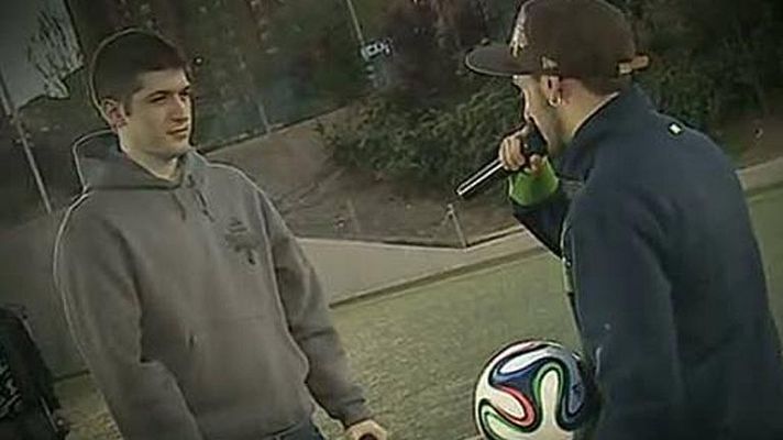 Telediario 1 - La final de la Copa del Rey calienta motores con una batalla de gallos