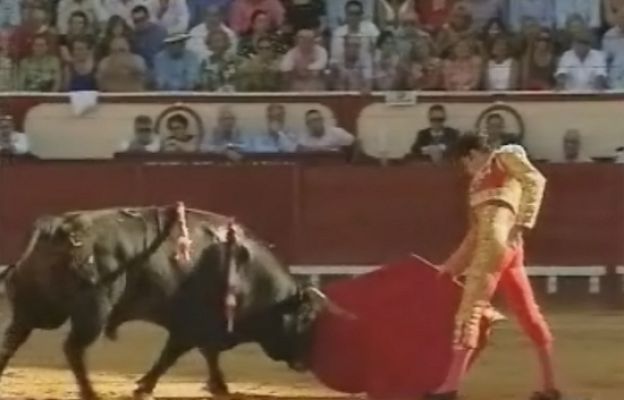  - José Tomás continúa hospitalizado