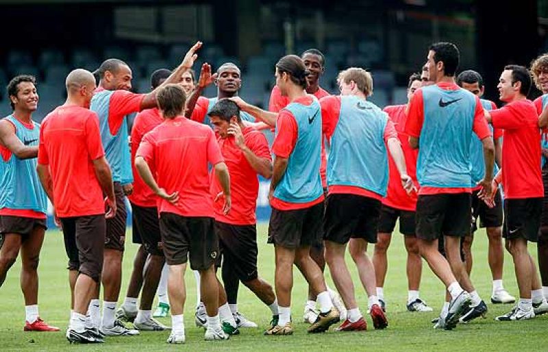 Javier Aguirre ha pedido máxima concentración a sus futbolistas para el partido de ida de lesta fase de la Champions.