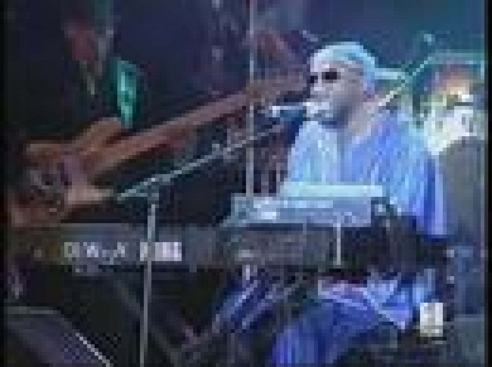 Isaac Hayes fallece en Memphis a los sesenta y cinco años de edad | Ver