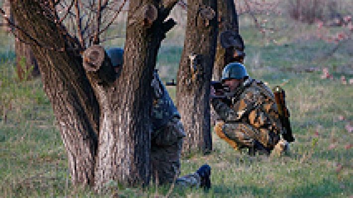 El Ejército ucraniano entra en los focos prorrusos del este para detener la sublevación