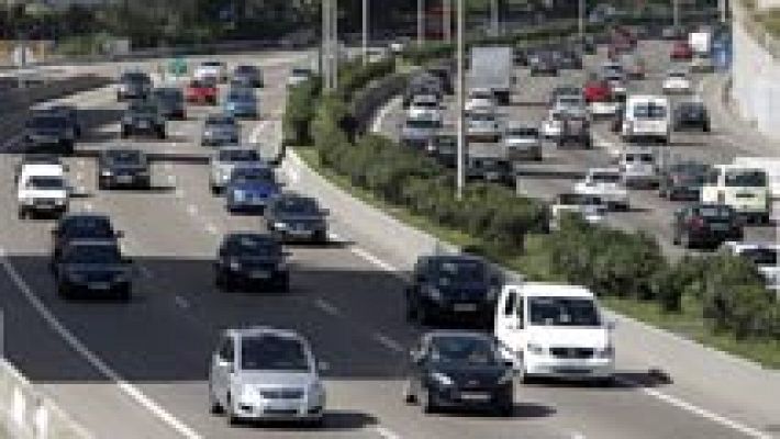 Telediario 1 - Ligeras retenciones en las carreteras