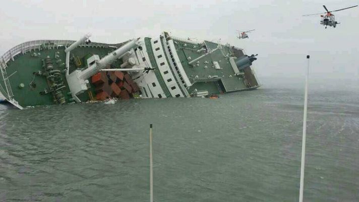 Telediario 1 - Naufragio en Corea del Sur