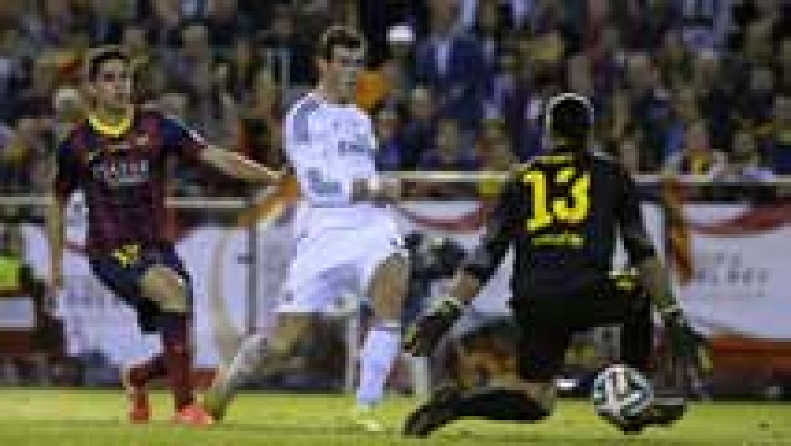 Sin programa: El Madrid levanta la Copa en Mestalla (1-2) y el Barça se lleva otro duro golpe | RTVE Play