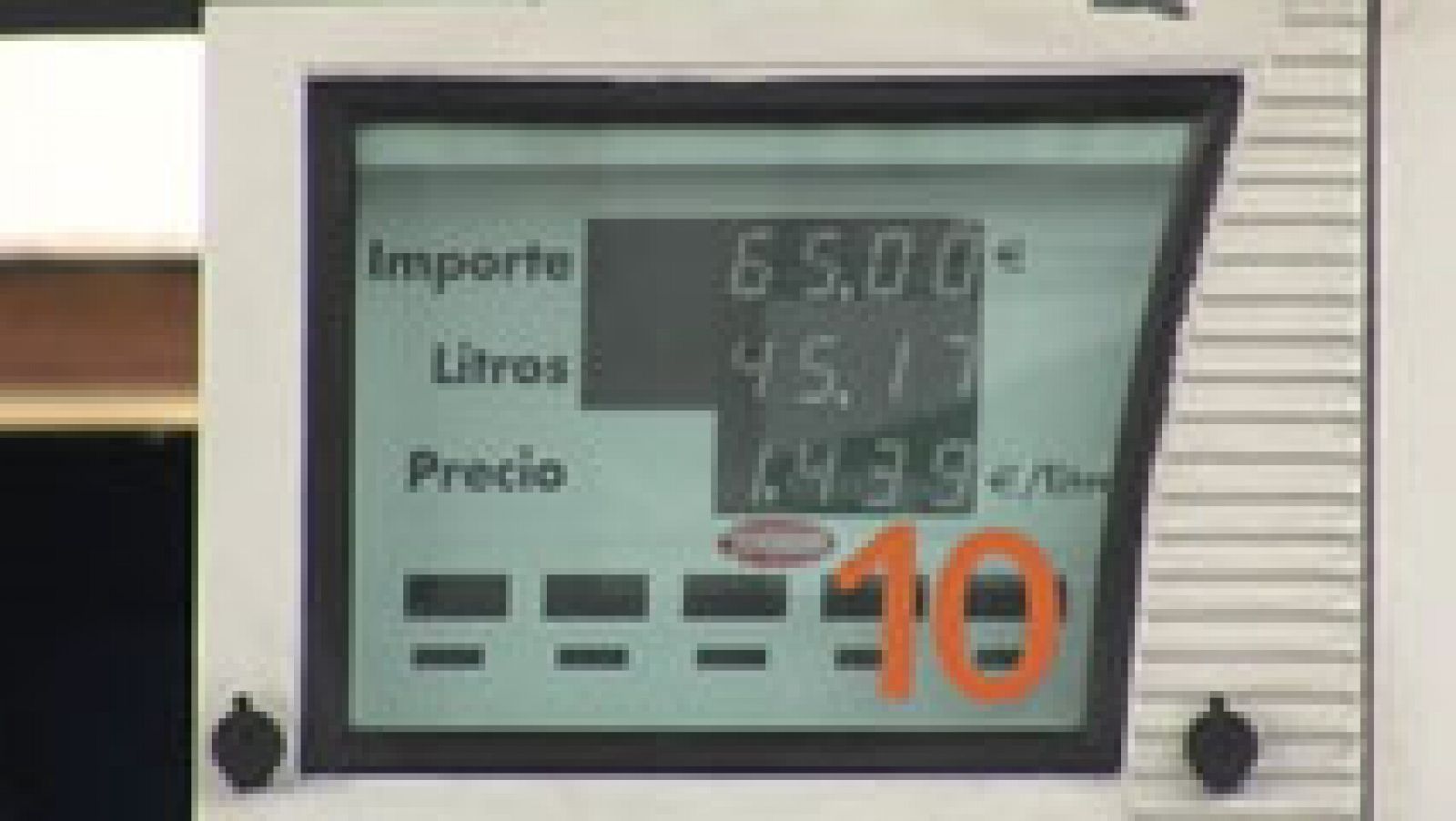 Telediario 1: Ligera dubida de los carburantes | RTVE Play