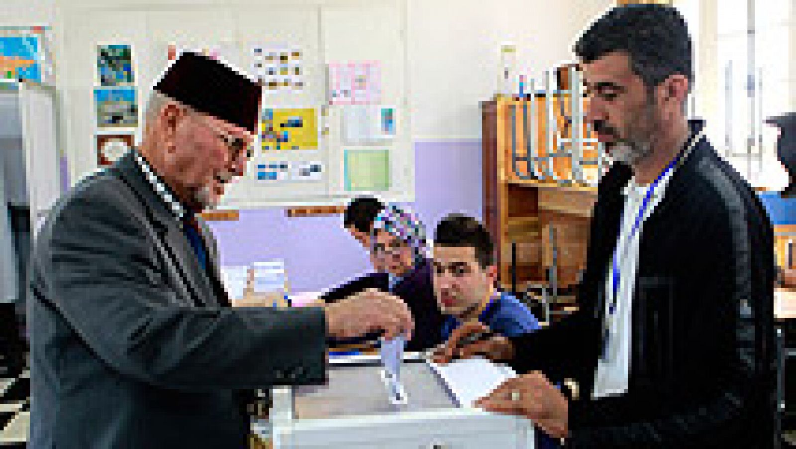 Telediario 1: Baja participación en las primeras horas de la jornada electoral argelina | RTVE Play