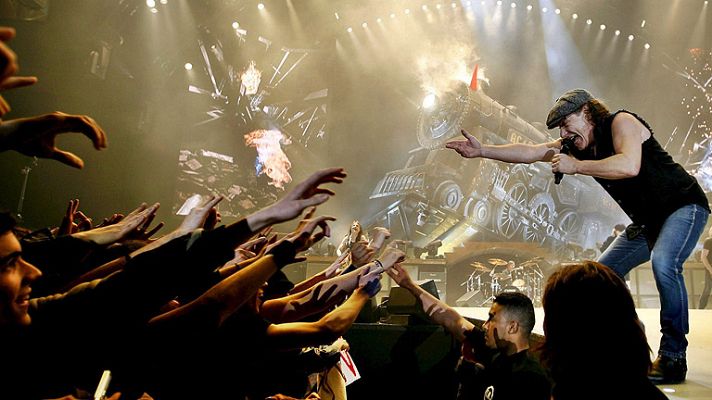 Telediario 1 - AC/DC anuncia que seguirá adelante sin su guitarrista Malcolm Young