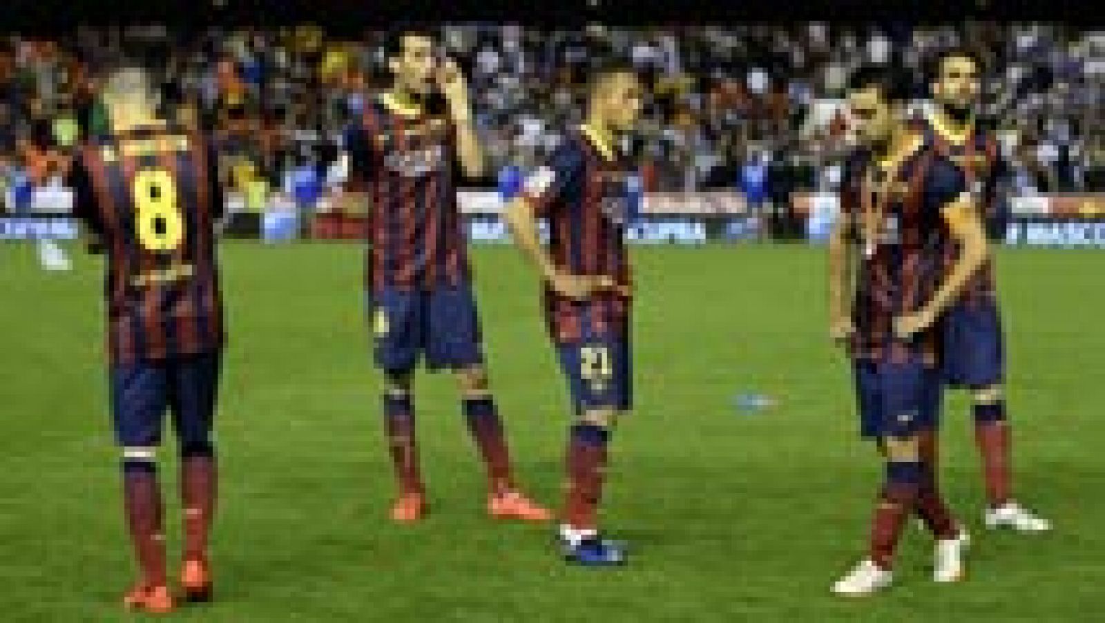 Telediario 1: El gran Barça hinca la rodilla | RTVE Play