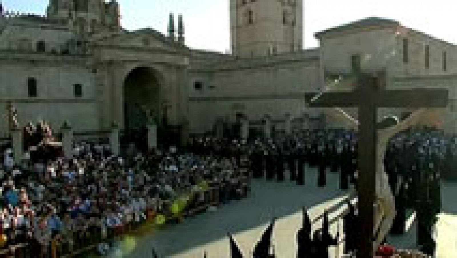 Telediario 1: Procesiones del Viernes Santo | RTVE Play