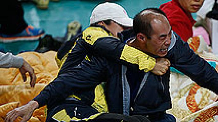 Informativo 24h - Detienen al capitán del ferry naufragado en Corea del Sur