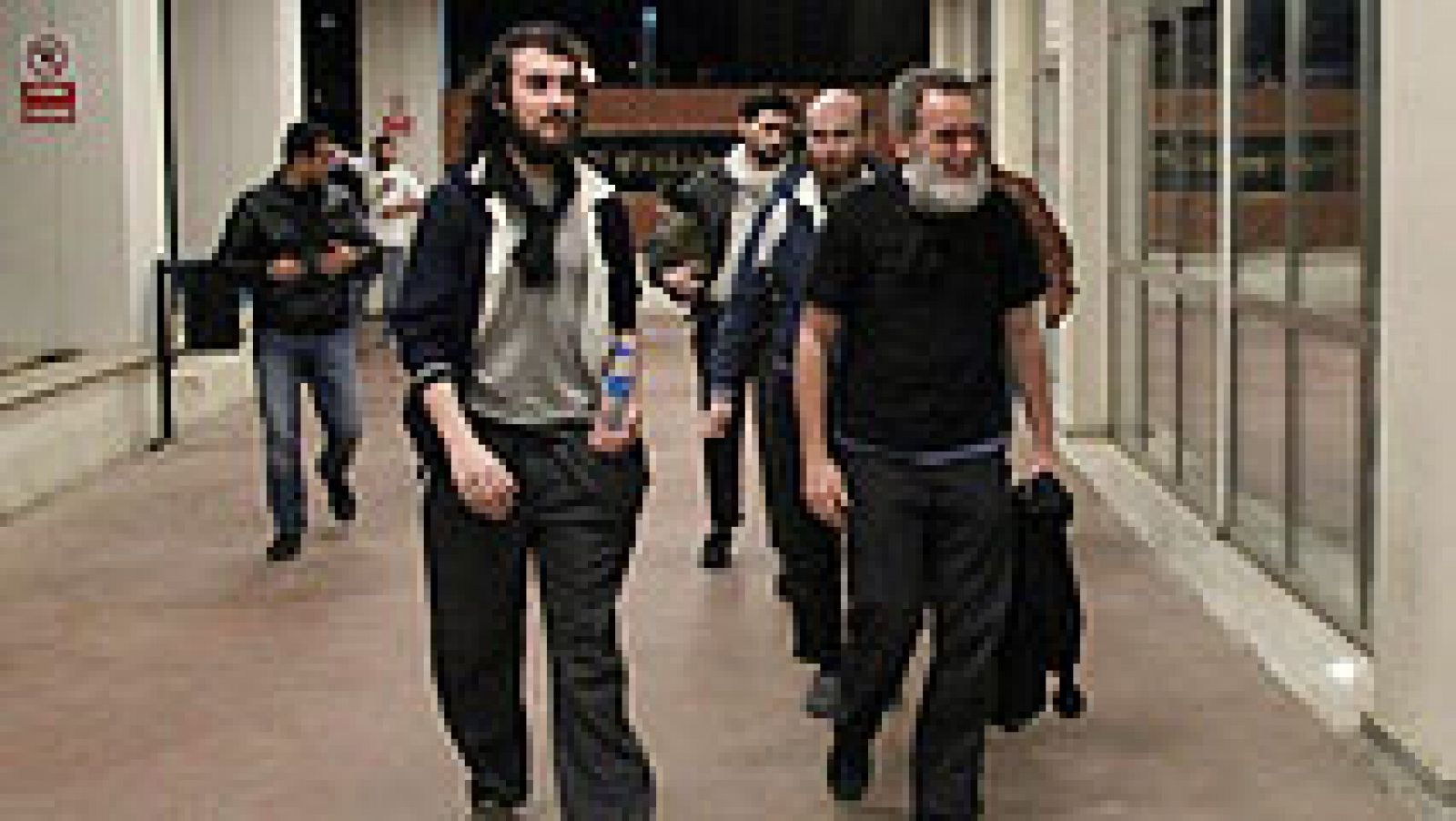 Liberados cuatro periodistas franceses en Siria tras diez meses de secuestro - Informativo 24h | Ver