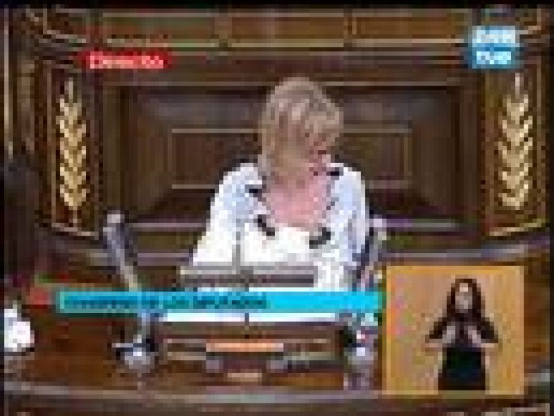 Rosa Díez, de UPyD, anuncia en el Congreso de los Diputados que votará "no" a la investidura de José Luis Rodríguez Zapatero 