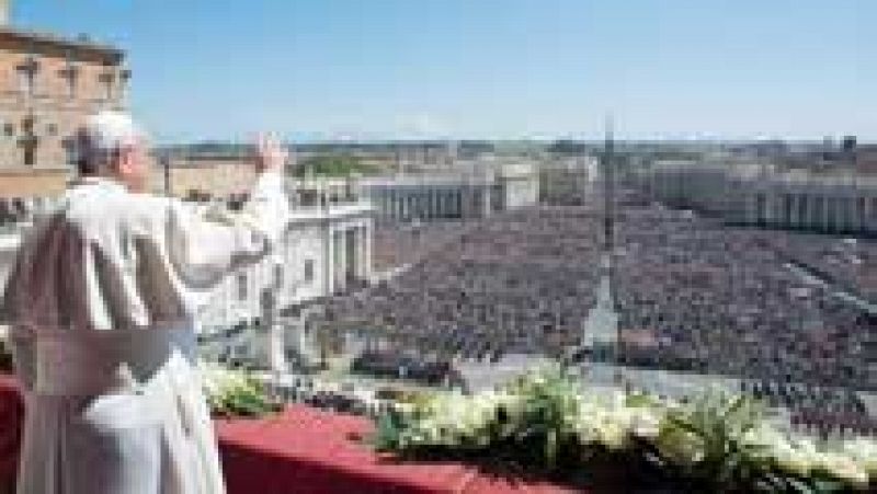 El papa Francisco pide la protección de los más indefensos en su mensaje de pascua