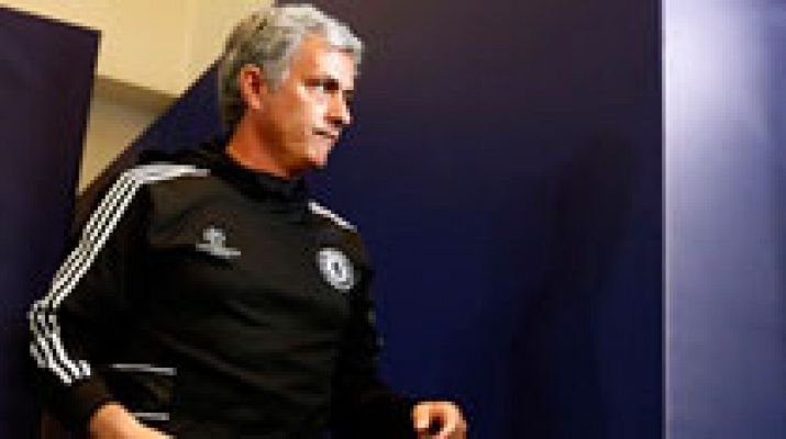 Telediario 1 - Mourinho: "Las decisiones de la UEFA se aceptan, no se comentan"