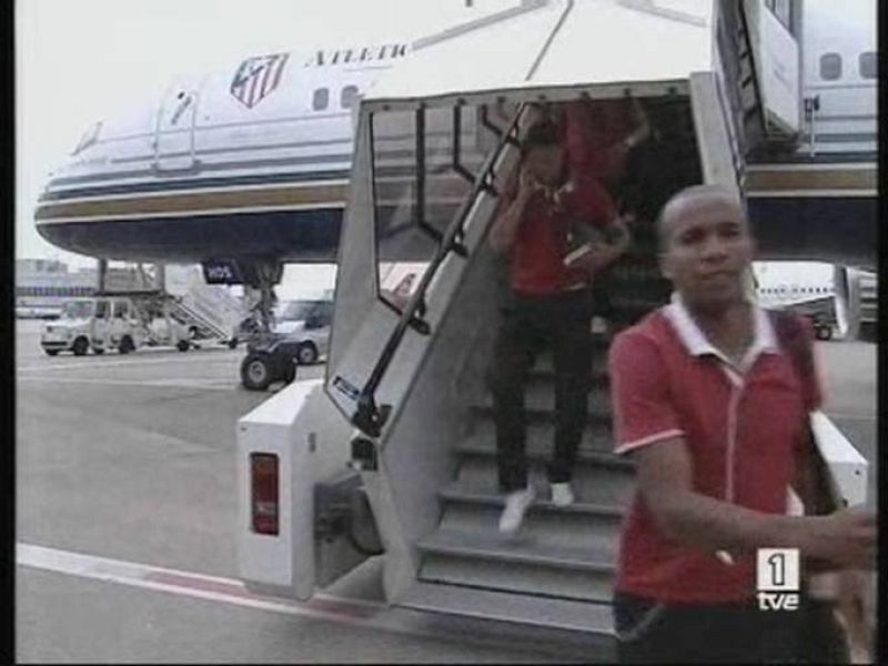Los jugadores del Atlético de Madrid han viajado a Alemania para disputar la previa de la Champions League ante el Schalke 04.