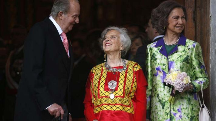 La escritora mexicana Elena Poniatowska recoge el Cervantes