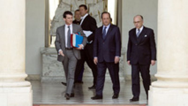 Valls presenta sus recortes para reducir el déficit francés