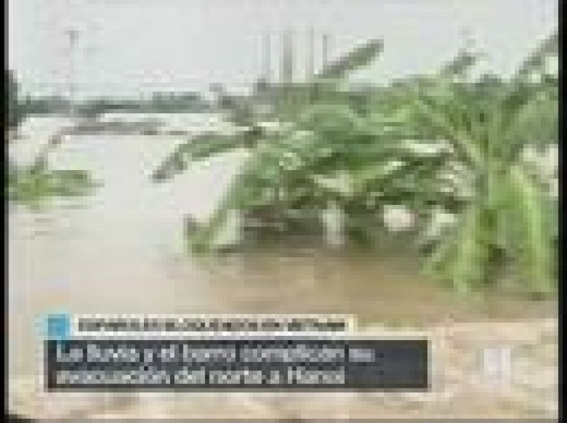 Las lluvias complican la evacuación de los turistas españoles en Vietnam | Ver