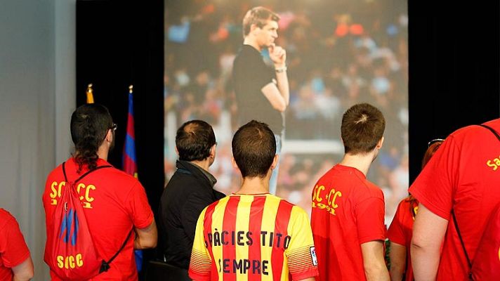 Telediario 1 - El barcelonismo y la afición culé rinde homenaje a Tito Vilanova