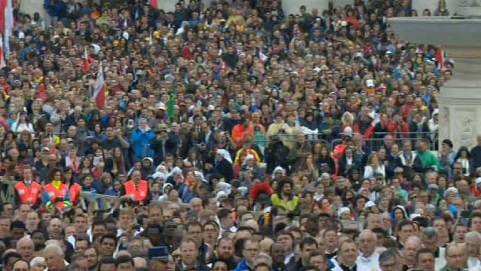 También desde España se ha seguido de manera masiva la ceremonia de canonización