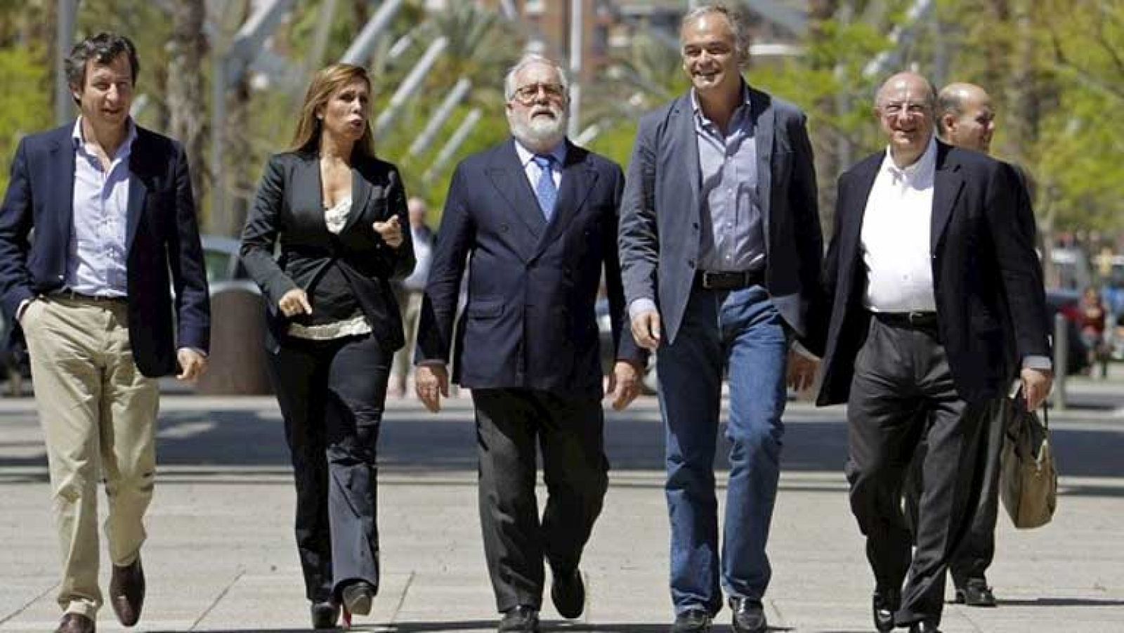 Cañete presenta el programa electoral en Barcelona