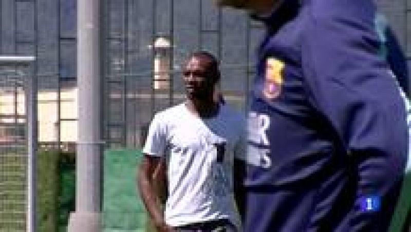 Abidal, en Barcelona: "Tenía que venir, queremos mucho a Tito" | Ver
