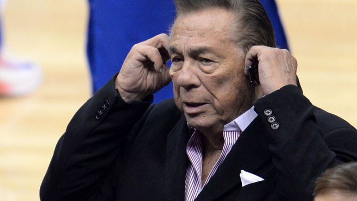 Telediario 1 - Obama critica las declaraciones racistas del propietario de los Clippers