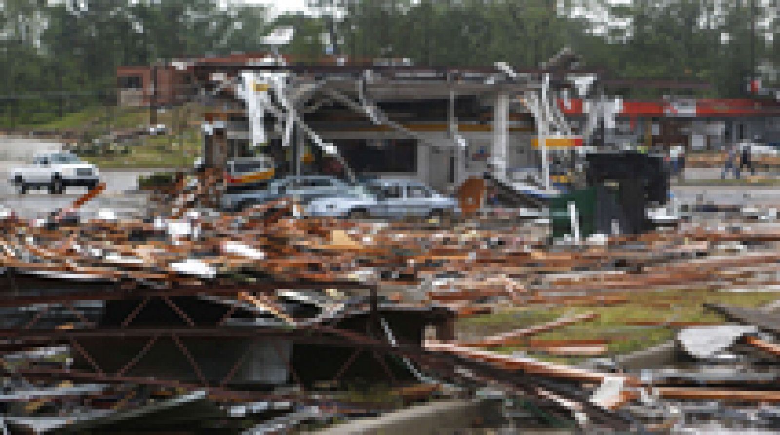 Sin programa: Una avalancha de tornados golpea el sur de Estados Unidos | RTVE Play