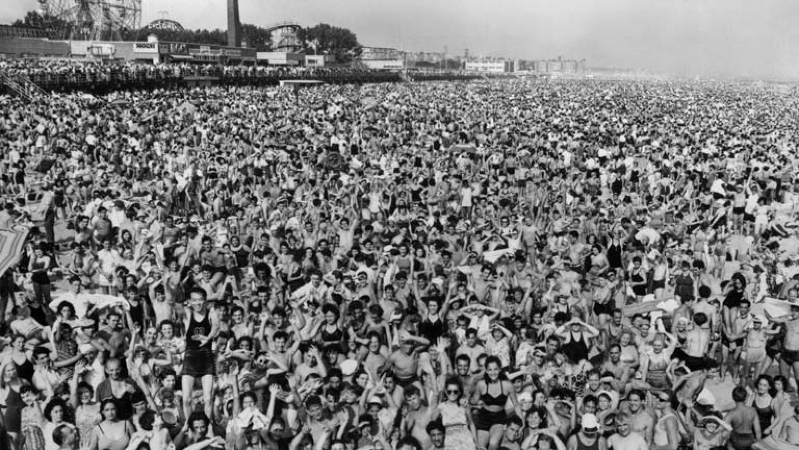 El Museo Reina Sofía inaugura la exposición "Playgrounds" | Ver