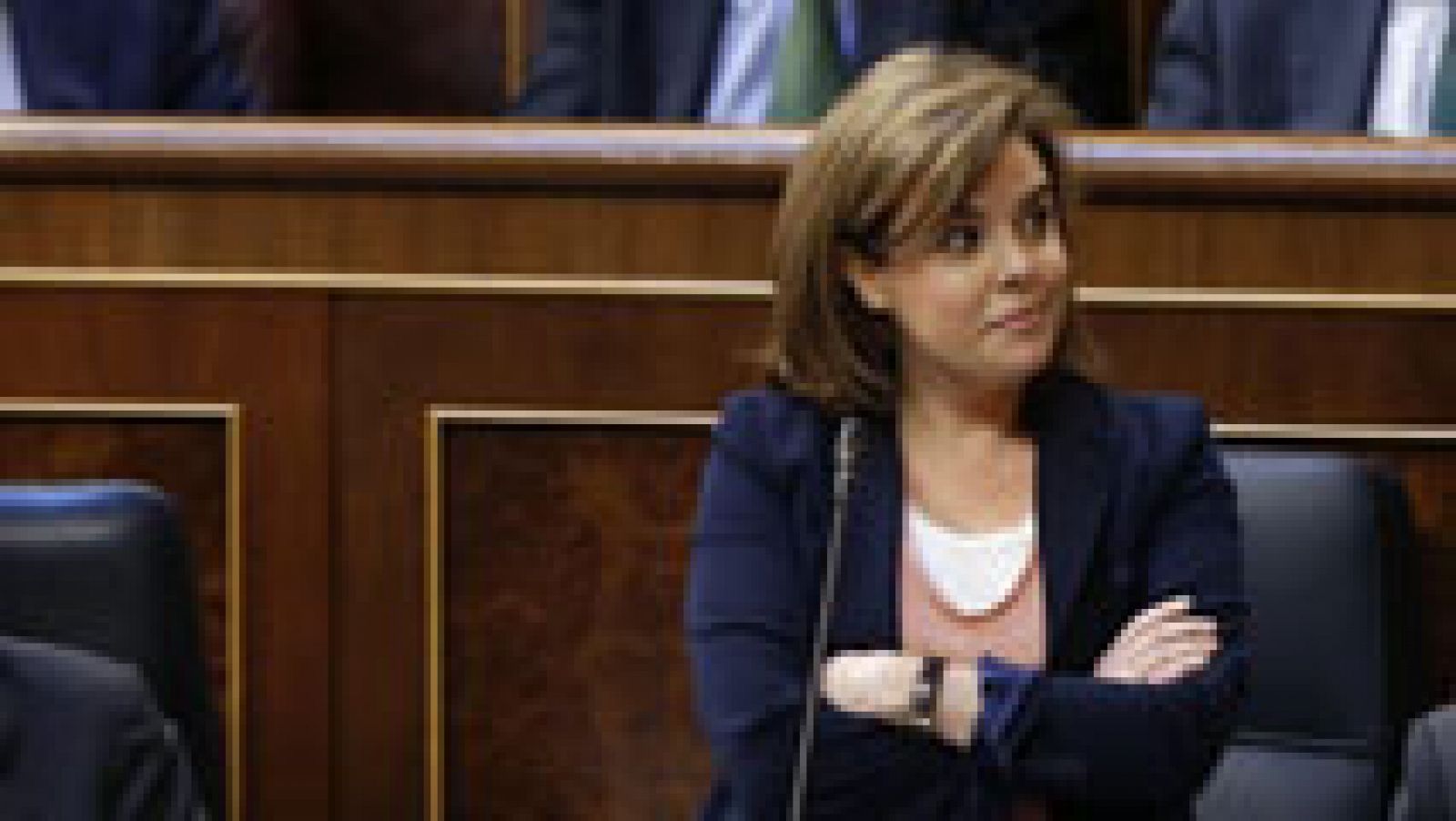 Sáenz de Santamaría niega en el Congreso haber recibido 600.000 euros en sobresueldos como afirma el PSOE 