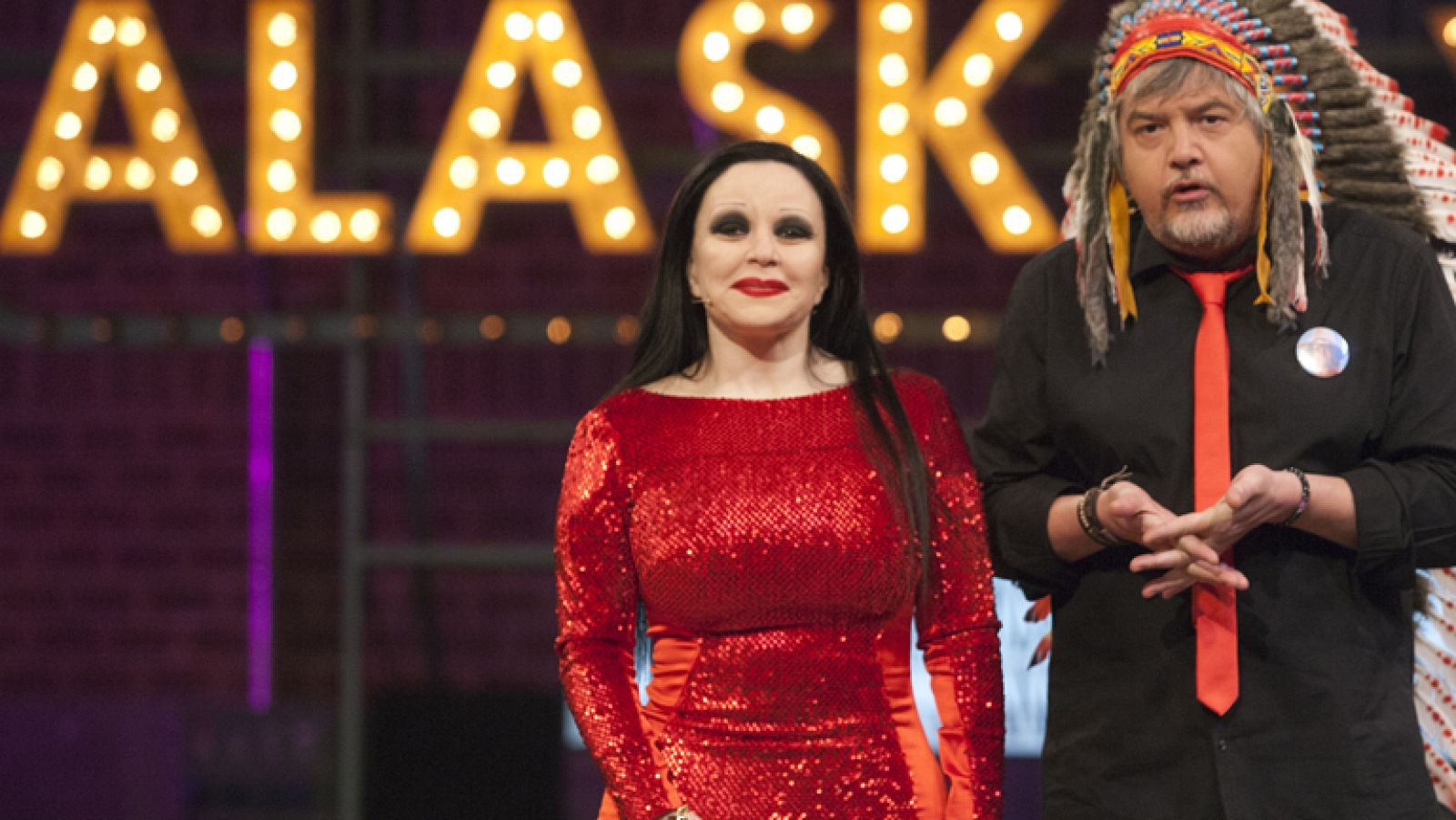 Alaska & Coronas - Indies y vaqueros - ver ahora