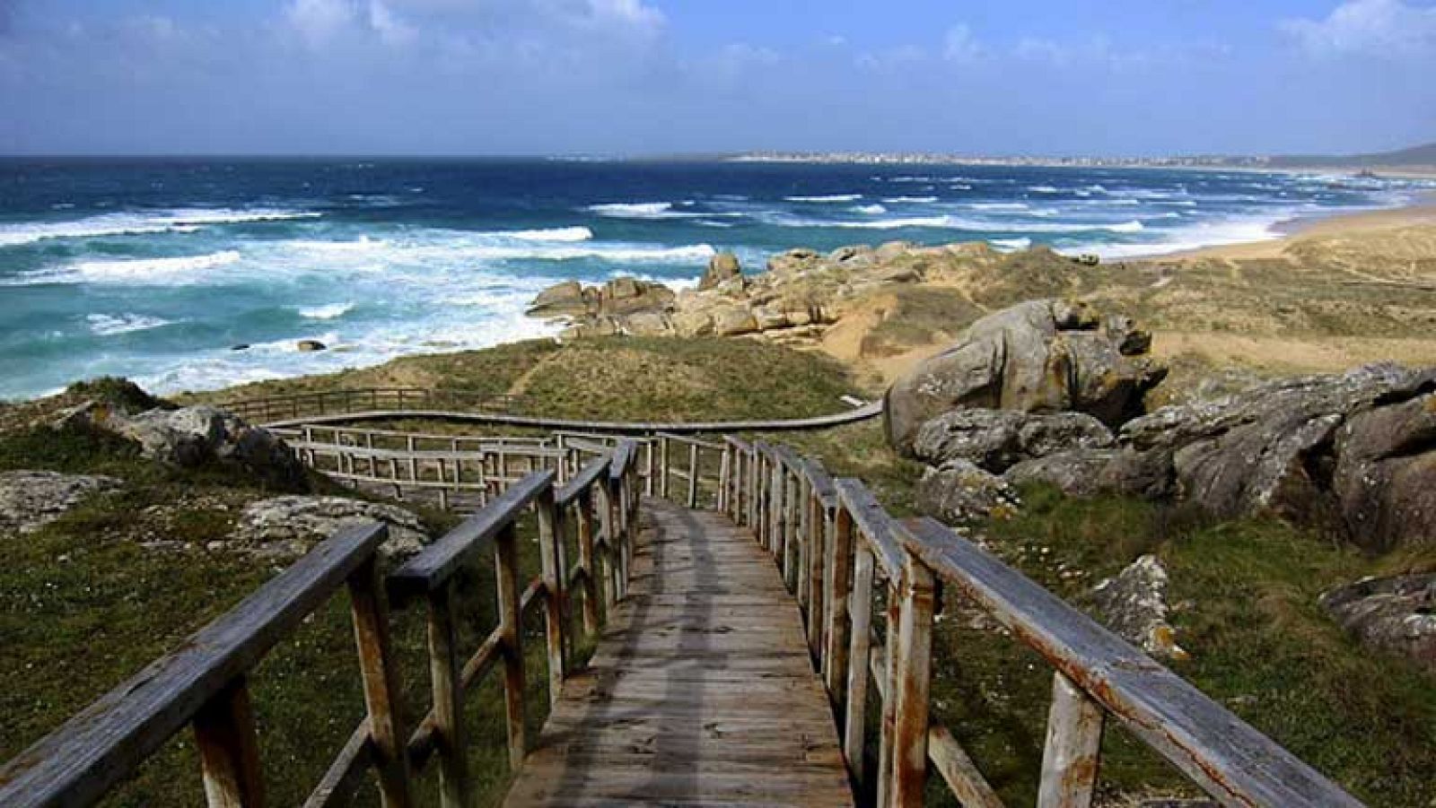 Cielo muy nuboso en el Cantábrico oriental y en el Pirineo occidental