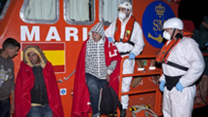 Rescatados 71 inmigrantes de dos pateras en Granada