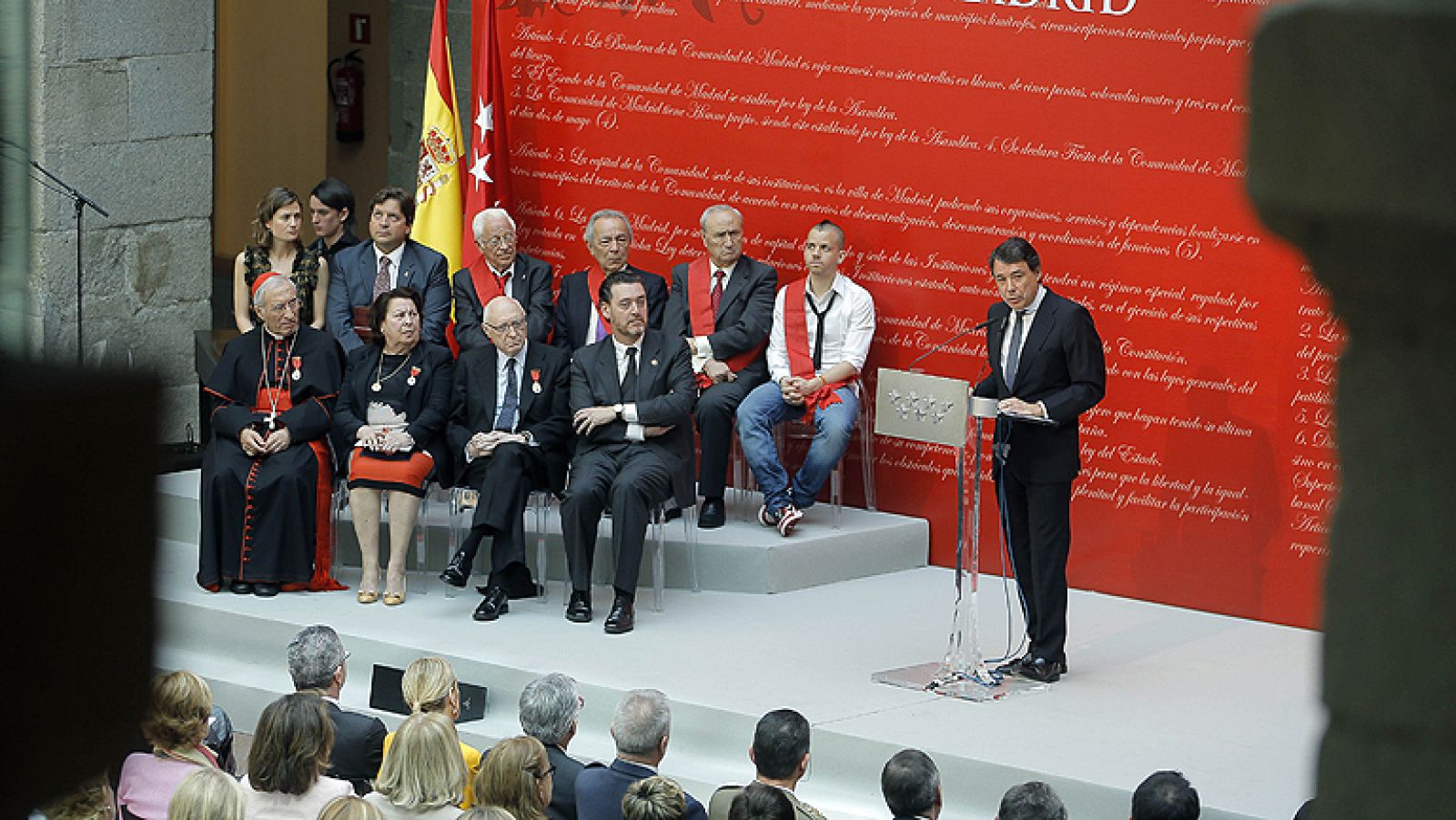 Ignacio González asegura en el acto del Dos de mayo que Madrid mira al futuro con ánimo de prosperar - Informativo 24h | Ver