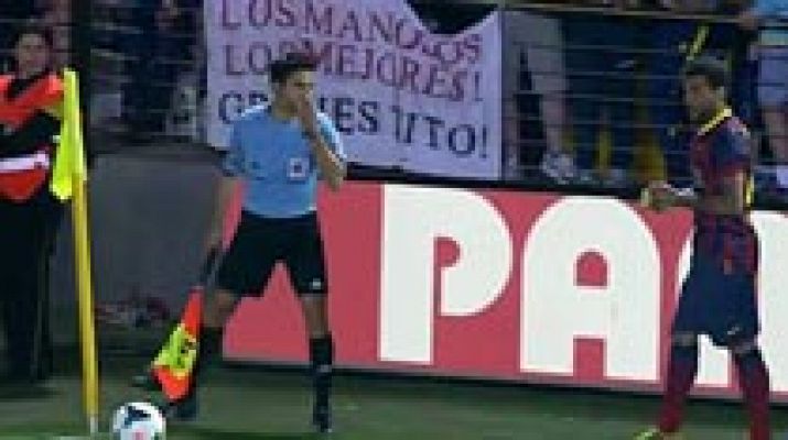 Telediario 1 - Sigue la polémica por el plátano a Alves